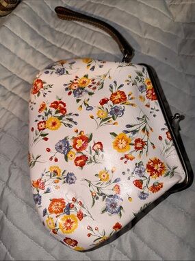 Patricia Nash Cassini wristlet in the Mini Meadows floral pattern.